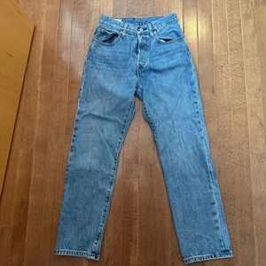 NEVER WORN Levi 501 straight leg jeans